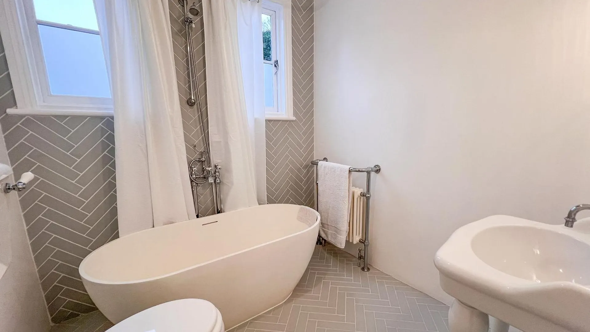 Charming Historic 3Br Home - Steps To Greenwich Park - Cutty Sark & Royal Observatory London Apartment